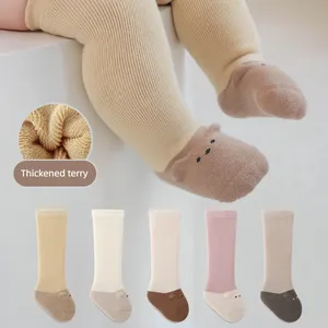 Gran Oferta personalizada calcetines suaves para bebés hasta la rodilla calcetines para bebés de 0 a 3 meses calcetines para Niñas para niños primavera y otoño