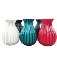 Vase à fleurs créatif en céramique et plastique de style nordique pour hydroponie, ornement décoratif de style Ins pour fleurs - Vente en gros