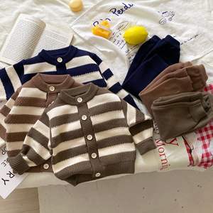 Ensemble <span class=keywords><strong>de</strong></span> vêtements d'hiver en tricot <span class=keywords><strong>pour</strong></span> bébé nouveau-né Garçon Cardigan rayé à manches longues et pantalon 2 pièces Pull <span class=keywords><strong>pour</strong></span> enfants - Product Image 1