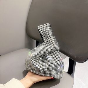 Bolso de Mano de Lujo para Mujer, Diseño de Caramelo, Satinado, con Pedrería, Cadena Brillante, Correa para el Hombro, Poliéster Brillante - Product Image 3