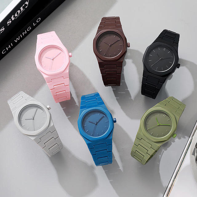 NYY High-End Quartz Watch for Men Women Waterproof Business Style 40mm Dial 20mm Plastic Popular Southeast Asia Middle East