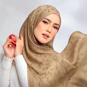 ผ้าคลุมฮิญาบยาวแบบใหม่ ผ้าซาตินเครปสีพื้น กันลื่น พร้อมปักเลื่อม ผ้าคลุมฮิญาบผ้าฝ้ายสำหรับผู้หญิง - Product Image 4