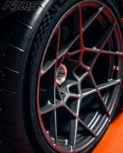 Roues NJQS haute performance en fibre de carbone adaptées aux voitures/SUV - Product Image 3