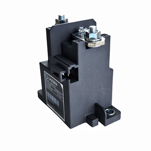 Contactor de CC NDZ3T-150P Lazzen 150A de Alta Corriente con Resina Epoxi para Instalaciones de Carga o Sistemas de Alimentación de Emergencia - Product Image 3