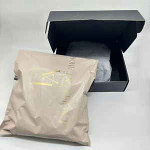 Biodegradable Eco-Friendly <b>Waterproof</b> Custom Gold Foil LOGO Poly Mailing Bag for Clothing Fur Coat Hoodies-Nude Color - Product Image 3