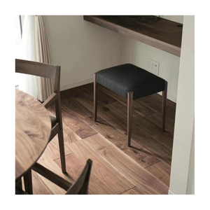 Plancher en bois de haute qualité <span class=keywords><strong>Prix</strong></span> Plancher en bois massif Plancher en bois dur <span class=keywords><strong>Noyer</strong></span> <span class=keywords><strong>noir</strong></span> américain Plancher en bois Bois massif pour l'intérieur - Product Image 1