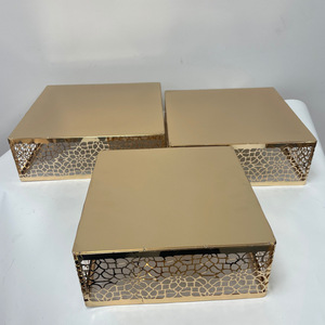 Grensoverschrijdend populaire ijzeren vierkante taartplateau 3-delige desserttaartplateau gelaagde taartondersteuning bruiloft benodigdheden decoratief - Product Image 4