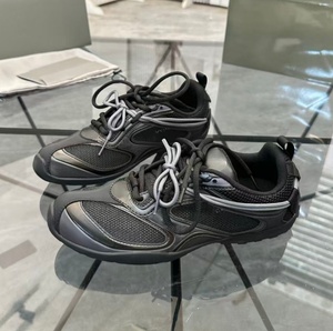 Zapatillas deportivas de malla de lujo para correr, estilo urbano, con doble cordón, retro de caña baja, estilo casual para parejas - Product Image 4