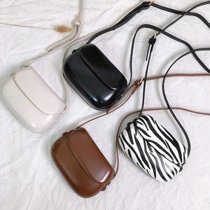Sac bandoulière mini en PU motif zèbre coréen, nouveau style 2022, polyvalent pour femme, idéal pour téléphone portable, petit format Instagram - Product Image 1