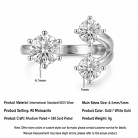 Bague ouverte en argent sterling 925 plaqué rhodium avec moissanite, sertie de 3 pierres à griffes, pour femme - Vente en gros, fabrication sur mesure