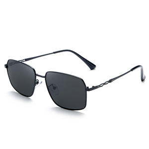 Lunettes de soleil polarisées pour homme Grey Jack, monture or et noir, verres TAC, protection UV400, style sport et conduite en extérieur - Product Image 5