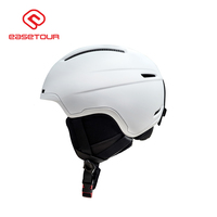 Casque de ski à double structure moulée