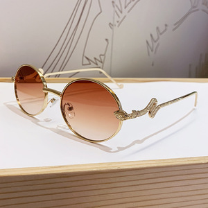 SPOEN Gafas de sol redondas para mujer con montura completa UV400 estilo retro protección solar - Product Image 4
