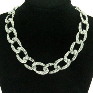 Diamond-encrusted Oval Necklace, Women's Light Luxury Fashion Suit, Neck Chain, Collarbone Chain. Tanjing Fashion - Product Image 1