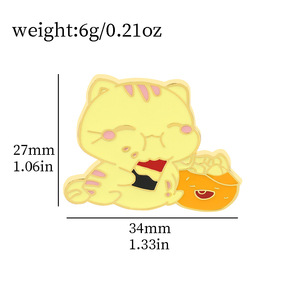 Großhandel: Personalisierte niedliche Katze in Box Emaille-Brosche – Gruseliges, lustiges Abzeichen für Taschen und Kleidung - Product Image 6