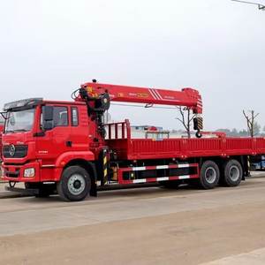 Camión Sinotruk Howo y Shacman 8x4 con Grúa Móvil de 14/16 Toneladas y Escalera Trasera para Transportar Excavadoras y Equipo Pesado - Product Image 3