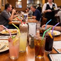 Pailles en plastique jetables en gros, pailles flexibles de qualité alimentaire pour restaurants, plats à emporter, fêtes, cafés, bars