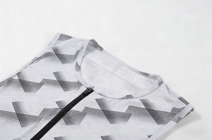 ชุดไตรกีฬาแบบมืออาชีพ ชุดไตรสูท ชุดปั่นจักรยานแบบสั่งทำได้สำหรับทุกเพศ เสื้อปั่นจักรยานป้องกันการเสียดสี ชุดกีฬาสำหรับว่ายน้ำ ปั่นจักรยาน และวิ่ง - Product Image 3