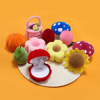 Vente en gros plusieurs formes plusieurs couleurs clous d'oreille boucle d'oreille bague collier emballage bijoux boîte cadeau mignon dessin animé flip boîtes