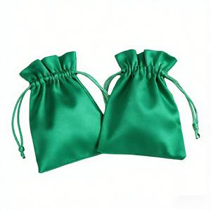 Bolsas de Lujo de Gamuza Reciclable con Cordón para Collares, Bolsas Guardapolvo con Logotipo Personalizado, Tamaño Personalizado, Impresión Serigrafiada - Product Image 1