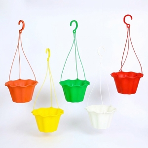 Panier suspendu en plastique coloré en gros, design à bord ondulé avec cordon à 3 points et crochet, 5 couleurs - Product Image 3