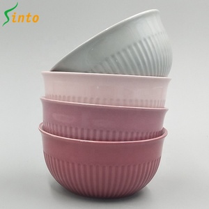 Cuencos de sopa de cerámica grandes de gres de dos tonos de 5,5 \ "Diseño en relieve desechable a un precio económico - Product Image 1