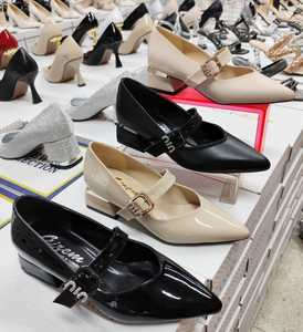 Chaussures classiques à talon bas pour femmes, en cuir verni, usage quotidien, 3 cm, pointures 36-40, fabriquées en Turquie - Product Image 1