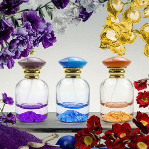 Customized Empty <b>Glass</b> Perfume <b>Bottles</b> <b>50ml</b> Capacity 2cm Thickness Wholesale with Engraving and Pump Sprayer/ - Product Image 3