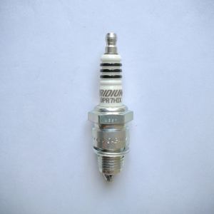 Bujías de motocicleta, piezas de repuesto originales NGK Bujias 5944 BPR7HIX para <span class=keywords><strong>Suzuki</strong></span> Address 110 / D1 Street <span class=keywords><strong>Magic</strong></span> 110cc, Address V100 - Product Image 4