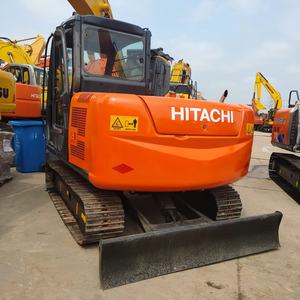 Mini-excavatrice Hitachi ZX60 d'occasion, petite taille, prix abordable, excellente qualité, équipement d'excavation d'origine avec lame - Product Image 4