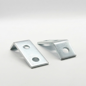 Soporte de ángulo de acero galvanizado duradero de <span class=keywords><strong>45</strong></span> grados con 2 orificios para refuerzo diagonal de tuberías con canal en C ranurado - Product Image 4