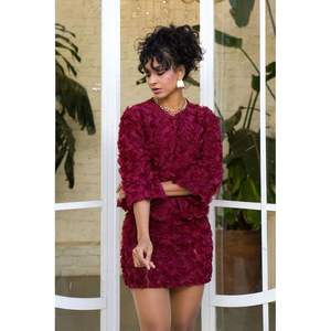 Chaqueta de Tul con Estampado de Rosas Borgoña para Mujer, Producto al por Mayor de Topshow - Product Image 5