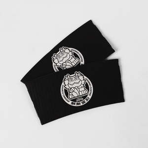 Funda Biodegradable <span class=keywords><strong>de</strong></span> Doble Pared para Vasos <span class=keywords><strong>de</strong></span> Papel <span class=keywords><strong>de</strong></span> 12/14/16 oz, Aislante para Vasos <span class=keywords><strong>de</strong></span> Café Personalizado, Impresión <span class=keywords><strong>de</strong></span> Alta Definición, Ecológico - Product Image 1