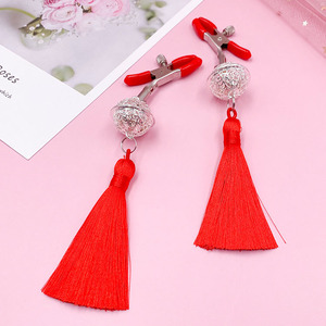 Tassel Bell Fun Clip de pecho femenino Flirting Labial Clip <span class=keywords><strong>Anal</strong></span> Plug Cute Nipple para mujeres Sm Abrazadera de metal con borlas Juguetes sexuales - Product Image 6