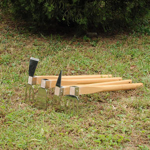 Houe en acier inoxydable avec manche en bois 60 cm, outil de jardinage pour creuser et désherber - Product Image 5