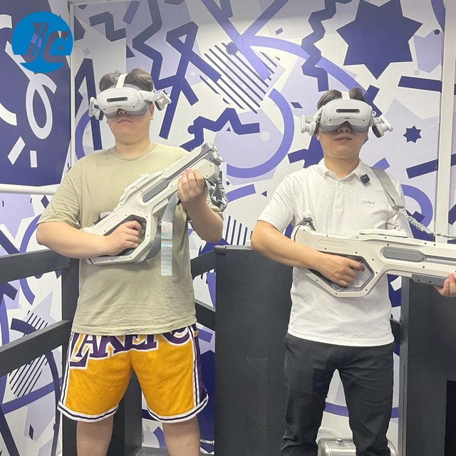Commercial Indoor VR FPS Training Arena with Metal Construction Simulation Scenarios Safety Equipment Package for Shopping Malls