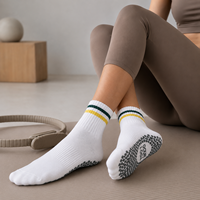 Chaussettes de Pilates personnalisées antidérapantes en coton peigné pour femmes, chaussettes de yoga personnalisées avec grip