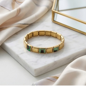 Bracelet modulaire chat mignon en acier inoxydable doré/argenté, extensible, avec motif chat en émail pour les amoureux des chats - Product Image 3