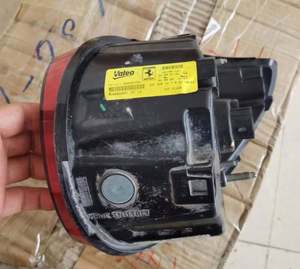 Feu arrière LED d'origine de marque authentique pour 488 GTB Spider 2016-19, feu de frein arrière adapté pour LH & RH, d'occasion, d'origine - Product Image 4