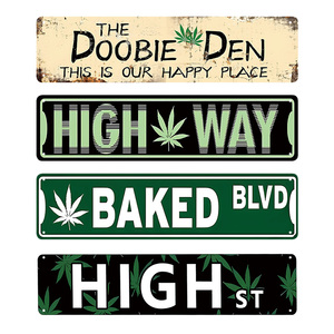 Targa in Metallo Vintage Retrò Doobie Den High Way, Decorazione da Parete per Man Cave e Bar - Product Image 1