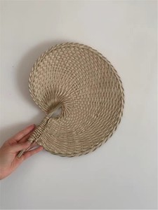 พัดลมสานลายใบปาล์มทำจากไม้ไผ่,พัดลมระบายความร้อนป้องกันยุงจากเวียดนามเวียดนามสำหรับขายส่ง - Product Image 5