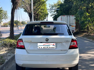 AUTHENTIQUE Skoda Fabia d'<span class=keywords><strong>occasion</strong></span>, conduite à gauche, Euro VI, prête à l'exportation, faible kilométrage, bon marché, haute qualité - Product Image 4