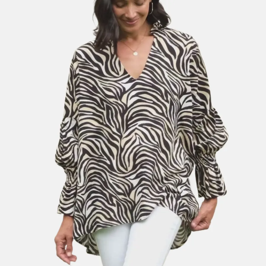Женская блузка с принтом зебры