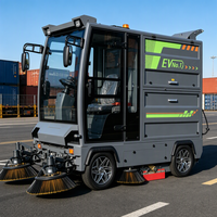 Laite Nouvelle Balayeuse Autoportée Électrique Entièrement Fermée avec Bac à Poussière de 300L, Batterie 48V, Portée de Nettoyage de 2500mm