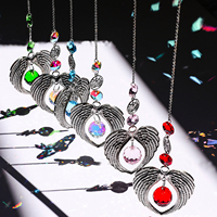 Meilleures ventes : Pendentif attrape-soleil en forme de boule avec ailes d'ange et cristaux de diamant, carillon éolien pour décoration de voiture et de maison pour Noël