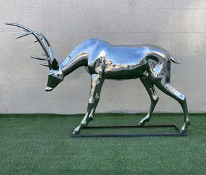 Fabricante personalizado paisaje decoración gran espejo de acero inoxidable animal ciervo escultura para jardín al aire libre