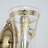 Applique murale rétro américaine en cuivre sur mesure avec abat-jour en verre pour chambre à coucher, luminaires ruraux faits à la main pour mur de fond