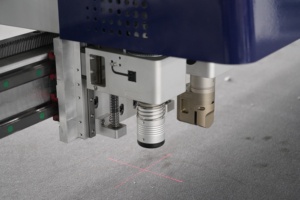 Máquina de Corte CNC Utools para Interiores de Automóviles, Cortadora de Cuero para Asientos de Coche, Alfombrillas de PVC y PU - Product Image 5