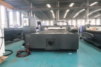 Hobby Metall 2000 Watt 6000W Solarzellen-Faserlaser-Schneidemaschine 6mm 20mm Metall Kohlenstoffstahl CNC-Schneidemaschine für Metalltüren