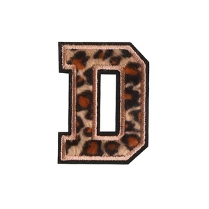 Patchs Alphabet Léopard Personnalisés avec Bordure Dorée Scintillante, Broderie Lettres A-Z, Badge Thermocollant en Chenille pour Sac, Chapeau, Sweat à Capuche - Product Image 3
